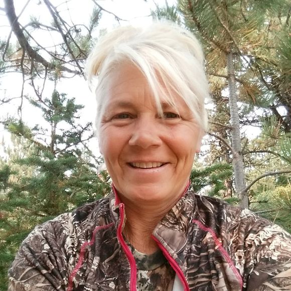 Meet your Posher, Lynette - Picture 1 of 1